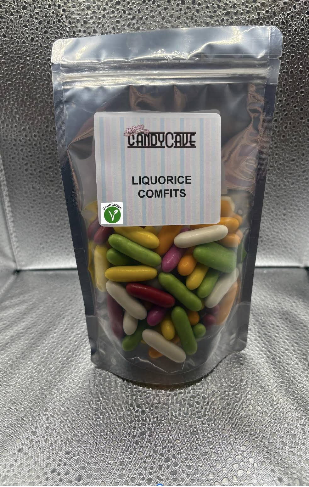 Liquorice comfits