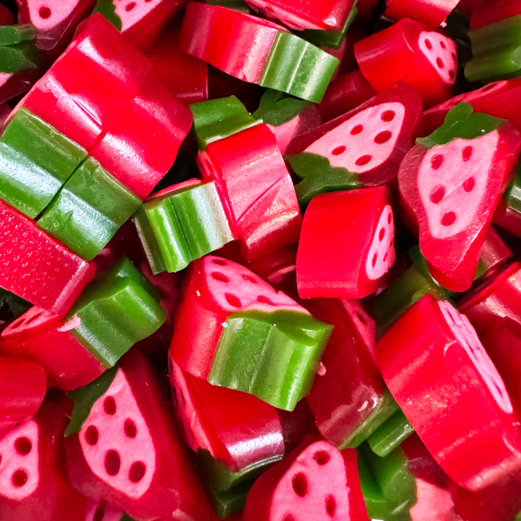 Strawberry liquorice slice