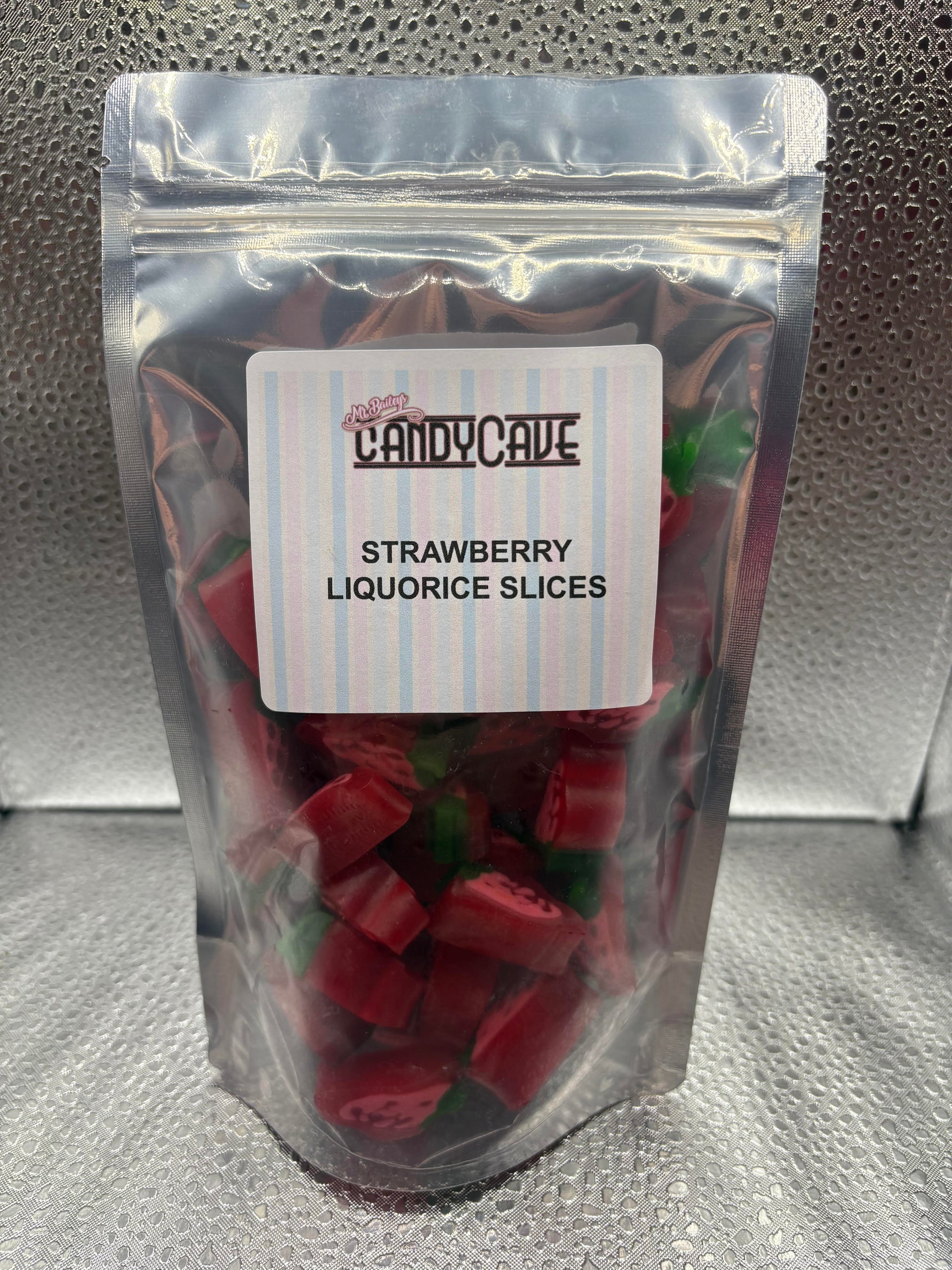 Strawberry liquorice slice